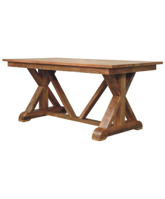 Tarenvio Dining Table