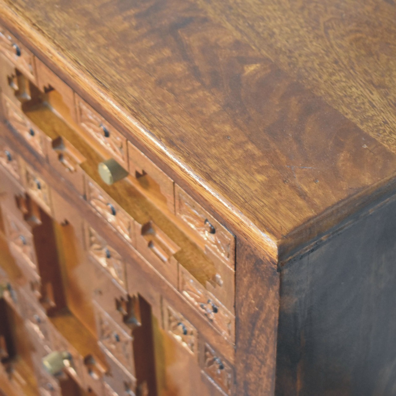 Amber Oak Heritage Carved Cabinet - Image 4
